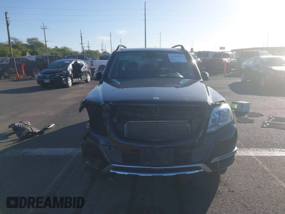 2014 Mercedes-Benz GLK 350 with VIN WDCGG5HB7EG331681, listed as a IAAI auction lot 41411522 with 100,161 mi miles and . Bid and sale history available at carsss.com. Image 12.