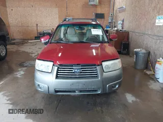 2006 Subaru Forester 2.5 X L.L. Bean Edition with VIN JF1SG67636H725688, listed as a IAAI auction lot 41479919 with 160,524 mi miles. Bid and sale history available at carsss.com. Image 12.