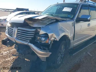2016 Lincoln Navigator Select with VIN 5LMJJ2HT6GEL08923, listed as a IAAI auction lot 41663454 with 126,199 mi miles. Bid and sale history available at carsss.com. Image 17.