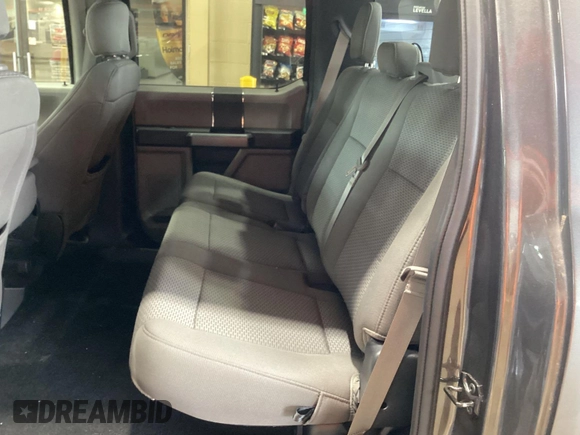 2019 Ford F-150 XL z VIN 1FTEW1CB4KFC20443, wystawiony jako IAAI lot #42806612 z przebiegiem 56 767 mil mil oraz . Historia ofert i sprzedaży dostępna na DreamBid. Obrazek 19.