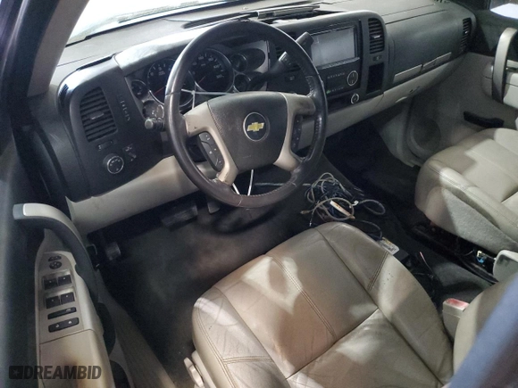 2010 Chevrolet Silverado 1500 LT with VIN 3GCRKSE31AG258718, listed as a Copart auction lot 71970444 with 220,374 mi miles and Clean Title. Bid and sale history available at carsss.com. Image 8.