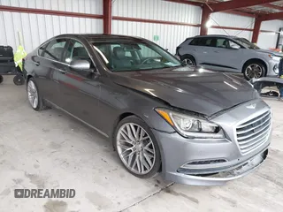 2015 Hyundai Genesis 3.8L with VIN KMHGN4JE8FU071736, listed as a IAAI auction lot 41732022 with 92,361 mi miles. Bid and sale history available at carsss.com. Image 1.