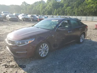 2016 Kia Optima EX z VIN 5XXGU4L33GG110551, wystawiony jako Copart lot #56520025 z przebiegiem 44 144 mil mil oraz Szkoda całkowita • Salvage title. Historia ofert i sprzedaży dostępna na DreamBid. Obrazek 1.