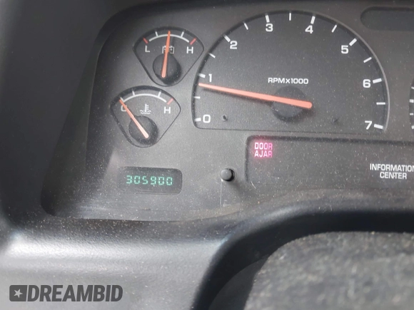 2004 Dodge Dakota SLT with VIN 1D7HL48N84S717599, listed as a IAAI auction lot 42132810 with 305,900 mi miles and . Bid and sale history available at carsss.com. Image 7.