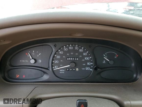 2001 Ford Escort Fleet z VIN 3FAFP13P21R155306, wystawiony jako Copart lot #78306454 z przebiegiem 55 110 mil mil oraz Czysty tytuł • Clean title. Historia ofert i sprzedaży dostępna na DreamBid. Obrazek 9.