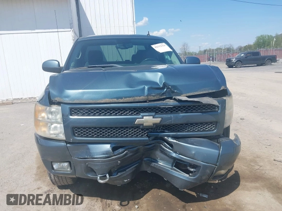2009 Chevrolet Silverado 1500 LT with VIN 1GCEK29099Z214279, listed as a IAAI auction lot 42112324 with 55,953 mi miles and . Bid and sale history available at DreamBid. Image 6.