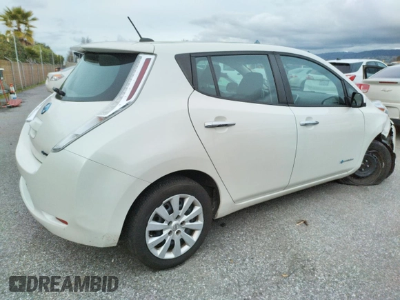 2015 Nissan LEAF SV with VIN 1N4AZ0CPXFC321799, listed as a Copart auction lot 35754823 with 55,371 mi miles. Bid and sale history available at carsss.com. Image 3.