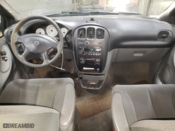 2004 Dodge Caravan SXT with VIN 1D8GP45R14B601986, listed as a Copart auction lot 47097545 with 117,399 mi miles and Salvage Title. Bid and sale history available at carsss.com. Image 8.
