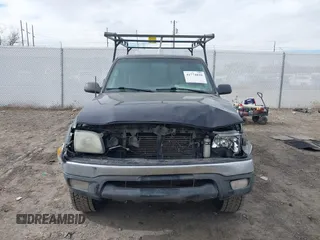 2003 Toyota Tacoma with VIN 5TEWN72N53Z176334, listed as a IAAI auction lot 41774810 with 190,543 mi miles. Bid and sale history available at carsss.com. Image 12.