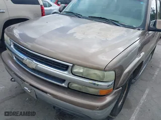2003 Chevrolet Tahoe Z71 with VIN 1GNEK13Z43R155495, listed as a IAAI auction lot 42029728 with 393,493 mi miles. Bid and sale history available at carsss.com. Image 6.