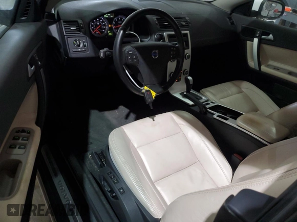 2013 Volvo C70 T5 with VIN YV1672MC1DJ140462, listed as a Copart auction lot 46996705 with 59,847 mi miles and Salvage Title. Bid and sale history available at carsss.com. Image 8.