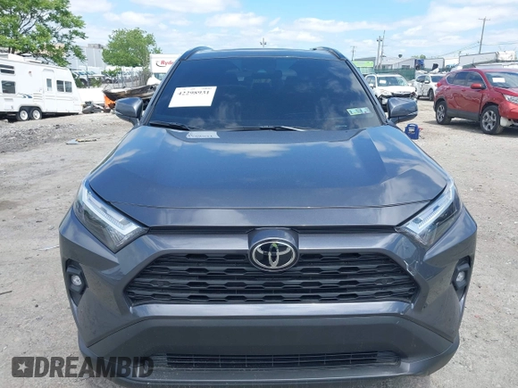 2025 Toyota RAV4 XLE Premium with VIN 2T3A1RFVXSC509876, listed as a IAAI auction lot 42298931 with 3,203 mi miles and . Bid and sale history available at DreamBid. Image 12.