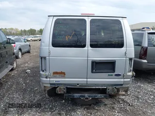 2014 Ford Econoline Passenger XL z VIN 1FBNE3BL3EDA67454, wystawiony jako IAAI lot #42186097 z przebiegiem Nie podano mil oraz . Historia ofert i sprzedaży dostępna na DreamBid. Obrazek 15.