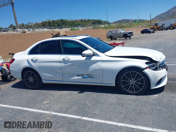 2019 Mercedes-Benz C 300 с VIN 55SWF8DB4KU294346, выставлен на аукционе IAAI как лот 42215950 с пробегом 81 881 миль миль и . История ставок и продаж доступна на DreamBid. Изображение 13.