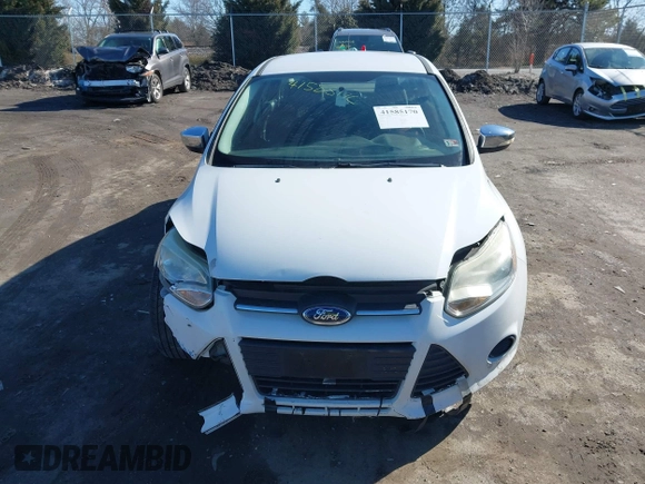 2014 Ford Focus SE with VIN 1FADP3F21EL119923, listed as a IAAI auction lot 41585170 with 126,266 mi miles. Bid and sale history available at carsss.com. Image 13.