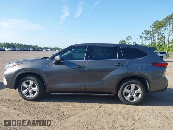 2021 Toyota Highlander L with VIN 5TDZZRAH4MS068164, listed as a IAAI auction lot 42324216 with 257,056 mi miles and . Bid and sale history available at DreamBid. Image 14.