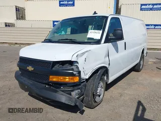 2023 Chevrolet Express Cargo с VIN 1GCWGAFP2P1109998, выставлен на аукционе IAAI как лот 42328435 с пробегом 5 258 миль миль и . История ставок и продаж доступна на DreamBid. Изображение 21.
