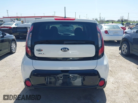 2016 Kia Soul + z VIN KNDJP3A56G7275580, wystawiony jako IAAI lot #41840328 z przebiegiem 94 859 mil mil oraz . Historia ofert i sprzedaży dostępna na DreamBid. Obrazek 16.