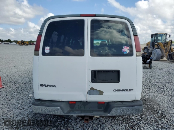2000 GMC Savana z VIN 1GJHG35R0Y1116076, wystawiony jako Copart lot #50339725 z przebiegiem 263 035 mil mil oraz Nie do naprawy • Non repairable. Historia ofert i sprzedaży dostępna na DreamBid. Obrazek 6.