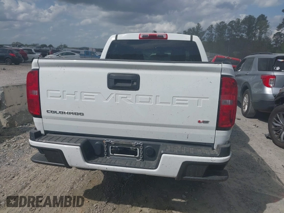 2021 Chevrolet Colorado 2WD LT z VIN 1GCGSCEN4M1127011, wystawiony jako IAAI lot #41953530 z przebiegiem 91 418 mil mil oraz . Historia ofert i sprzedaży dostępna na DreamBid. Obrazek 16.