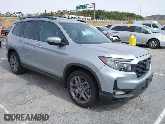 2023 Honda Passport EX-L with VIN 5FNYF8H53PB034963, listed as a IAAI auction lot 41686154 with 12,572 mi miles and . Bid and sale history available at carsss.com. Image 1.