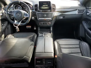 2016 Mercedes-Benz GLE 63 S AMG z VIN 4JGED7FBXGA012667, wystawiony jako Copart lot #57424895 z przebiegiem 94 245 mil mil oraz Szkoda całkowita • Salvage title. Historia ofert i sprzedaży dostępna na DreamBid. Obrazek 8.