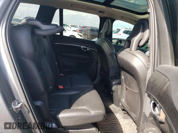 2020 Volvo XC90 Momentum z VIN YV4A22PK2L1593096, wystawiony jako Copart lot #55892385 z przebiegiem 53 559 mil mil oraz Szkoda całkowita • Salvage title. Historia ofert i sprzedaży dostępna na DreamBid. Obrazek 11.