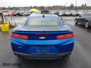 2016 Chevrolet Camaro 2LT with VIN 1G1FC1RS7G0178700, listed as a IAAI auction lot 41501341 with 89,996 mi miles. Bid and sale history available at carsss.com. Image 17.