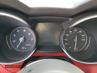 2019 Alfa Romeo Stelvio z VIN ZASPAJAN0K7C36435, wystawiony jako Copart lot #88057385 z przebiegiem Nie podano mil oraz Szkoda całkowita • Salvage title. Historia ofert i sprzedaży dostępna na DreamBid. Obrazek 9.