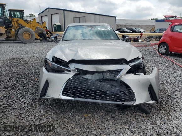 2022 Lexus IS 300 z VIN JTHAA1D25N5121912, wystawiony jako Copart lot #55110665 z przebiegiem 53 549 mil mil oraz Szkoda całkowita • Salvage title. Historia ofert i sprzedaży dostępna na DreamBid. Obrazek 5.