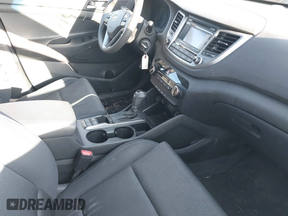 2017 Hyundai Tucson SE with VIN KM8J3CA46HU424815, listed as a IAAI auction lot 41771457 with 104,698 mi miles. Bid and sale history available at carsss.com. Image 5.
