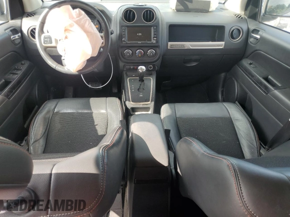 2016 Jeep Compass Sport z VIN 1C4NJDBB2GD798836, wystawiony jako Copart lot #58796535 z przebiegiem 67 195 mil mil oraz Szkoda całkowita • Salvage title. Historia ofert i sprzedaży dostępna na DreamBid. Obrazek 8.