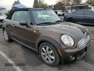 2009 MINI Convertible с VIN WMWMR335X9TU96627, выставлен на аукционе Copart как лот 86551094 с пробегом 91 843 миль миль и Чистый • Clean title. История ставок и продаж доступна на DreamBid. Изображение 4.
