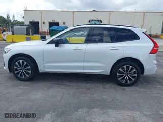 2025 Volvo XC60 Plus with VIN YV4M12RC1S1116731, listed as a IAAI auction lot 41909348 with 1,923 mi miles. Bid and sale history available at carsss.com. Image 14.