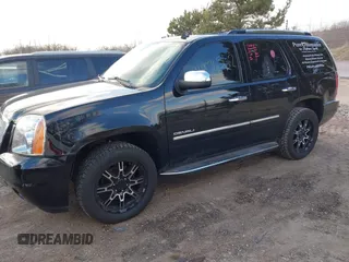 2012 GMC Yukon Denali with VIN 1GKS2EEF8CR320121, listed as a IAAI auction lot 41976562 with 157,050 mi miles. Bid and sale history available at carsss.com. Image 19.