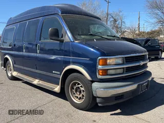 2002 Chevrolet Chevy Van z VIN 1GBFG15M421166126, wystawiony jako Copart lot #47683735 z przebiegiem 213 774 mil mil oraz Czysty tytuł • Clean title. Historia ofert i sprzedaży dostępna na DreamBid. Obrazek 1.