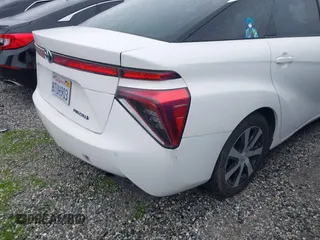 2016 Toyota Mirai with VIN JTDBVRBD0GA000440, listed as a IAAI auction lot 41247558 with 49,981 mi miles and . Bid and sale history available at DreamBid. Image 4.