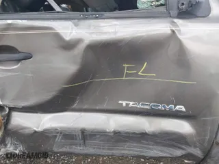 2011 Toyota Tacoma with VIN 3TMLU4EN0BM074810, listed as a IAAI auction lot 40629567 with 1 mi miles. Bid and sale history available at carsss.com. Image 6.