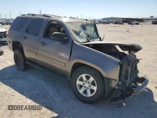 2011 GMC Yukon SLE with VIN 1GKS1AE09BR272540, listed as a Copart auction lot 73323634 with Not Provided miles and Non Repairable. Bid and sale history available at carsss.com. Image 4.