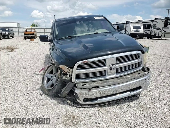 2011 Ram 1500 Big Horn z VIN 1D7RV1CT7BS672283, wystawiony jako Copart lot #55233455 z przebiegiem 158 827 mil mil oraz Szkoda całkowita • Salvage title. Historia ofert i sprzedaży dostępna na DreamBid. Obrazek 14.