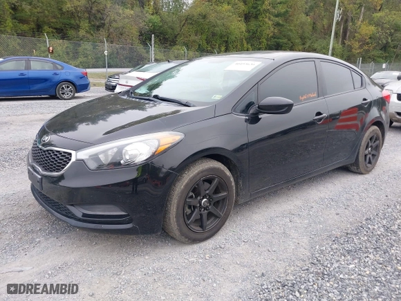 2015 Kia Forte LX with VIN KNAFK4A67F5426212, listed as a IAAI auction lot 40493636 with 85,216 mi miles. Bid and sale history available at carsss.com. Image 2.