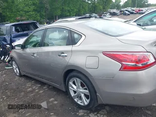 2013 Nissan Altima SV with VIN 1N4AL3AP8DC296985, listed as a IAAI auction lot 42116530 with 183,130 mi miles and . Bid and sale history available at DreamBid. Image 15.