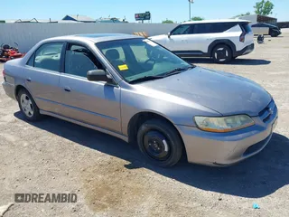 2000 Honda Accord EX z VIN JHMCG5656YC033893, wystawiony jako IAAI lot #42305487 z przebiegiem 224 625 mil mil oraz . Historia ofert i sprzedaży dostępna na DreamBid. Obrazek 1.