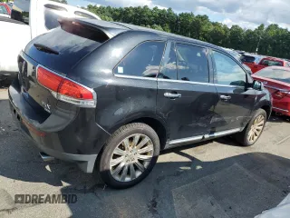 2013 Lincoln MKX with VIN 2LMDJ8JK9DBL13338, listed as a Copart auction lot 68213674 with 178,071 mi miles and Clean Title. Bid and sale history available at carsss.com. Image 3.