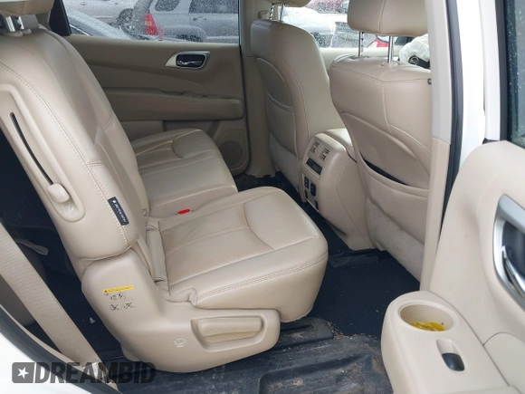 2018 Nissan Pathfinder SL with VIN 5N1DR2MN9JC655651, listed as a IAAI auction lot 41422408 with 106,800 mi miles. Bid and sale history available at carsss.com. Image 8.