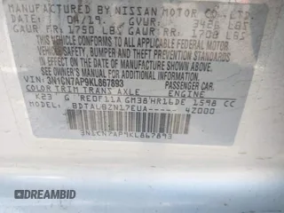 2019 Nissan Versa SV z VIN 3N1CN7AP9KL867893, wystawiony jako IAAI lot #42100542 z przebiegiem 105 962 mil mil oraz . Historia ofert i sprzedaży dostępna na DreamBid. Obrazek 9.