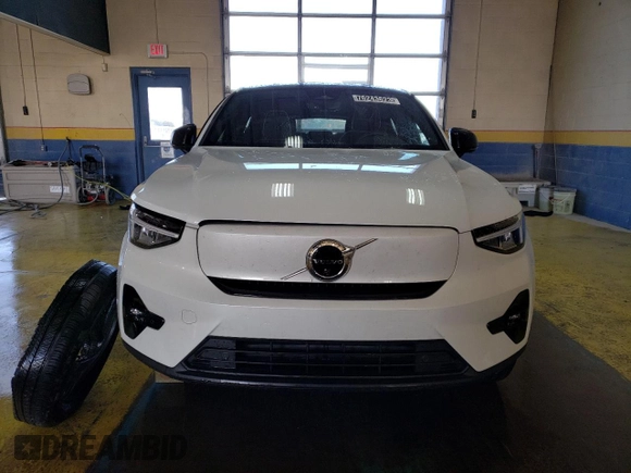 2023 Volvo C40 Plus с VIN YV4ED3GL4P2050827, выставлен на аукционе Copart как лот 76243623 с пробегом 16 153 миль миль и . История ставок и продаж доступна на DreamBid. Изображение 5.