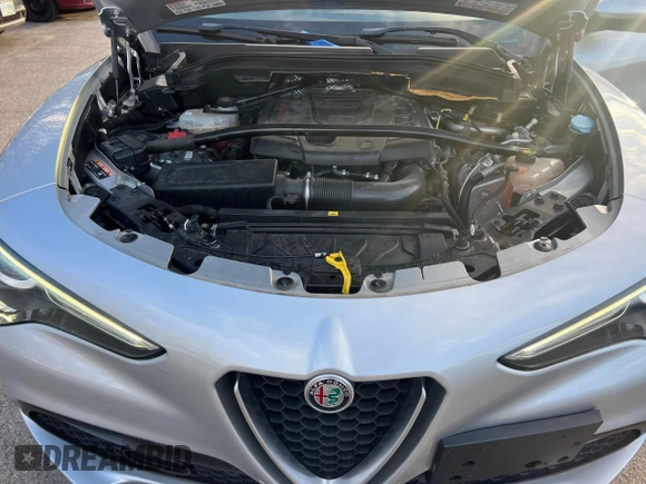 2018 Alfa Romeo Stelvio Ti Sport z VIN ZASFAKNN6J7B87980, wystawiony jako Copart lot #52651205 z przebiegiem 55 662 mil mil oraz Czysty tytuł • Clean title. Historia ofert i sprzedaży dostępna na DreamBid. Obrazek 7.