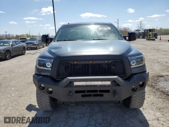 2010 Toyota Tundra с VIN 5TFUW5F17AX150290, выставлен на аукционе Copart как лот 52367785 с пробегом 177 115 миль миль и Чистый • Clean title. История ставок и продаж доступна на DreamBid. Изображение 5.