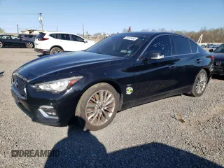 2018 Infiniti Q50 Luxe z VIN JN1EV7AR6JM443389, wystawiony jako Copart lot #53515455 z przebiegiem 132 762 mil mil oraz Czysty tytuł • Clean title. Historia ofert i sprzedaży dostępna na DreamBid. Obrazek 1.